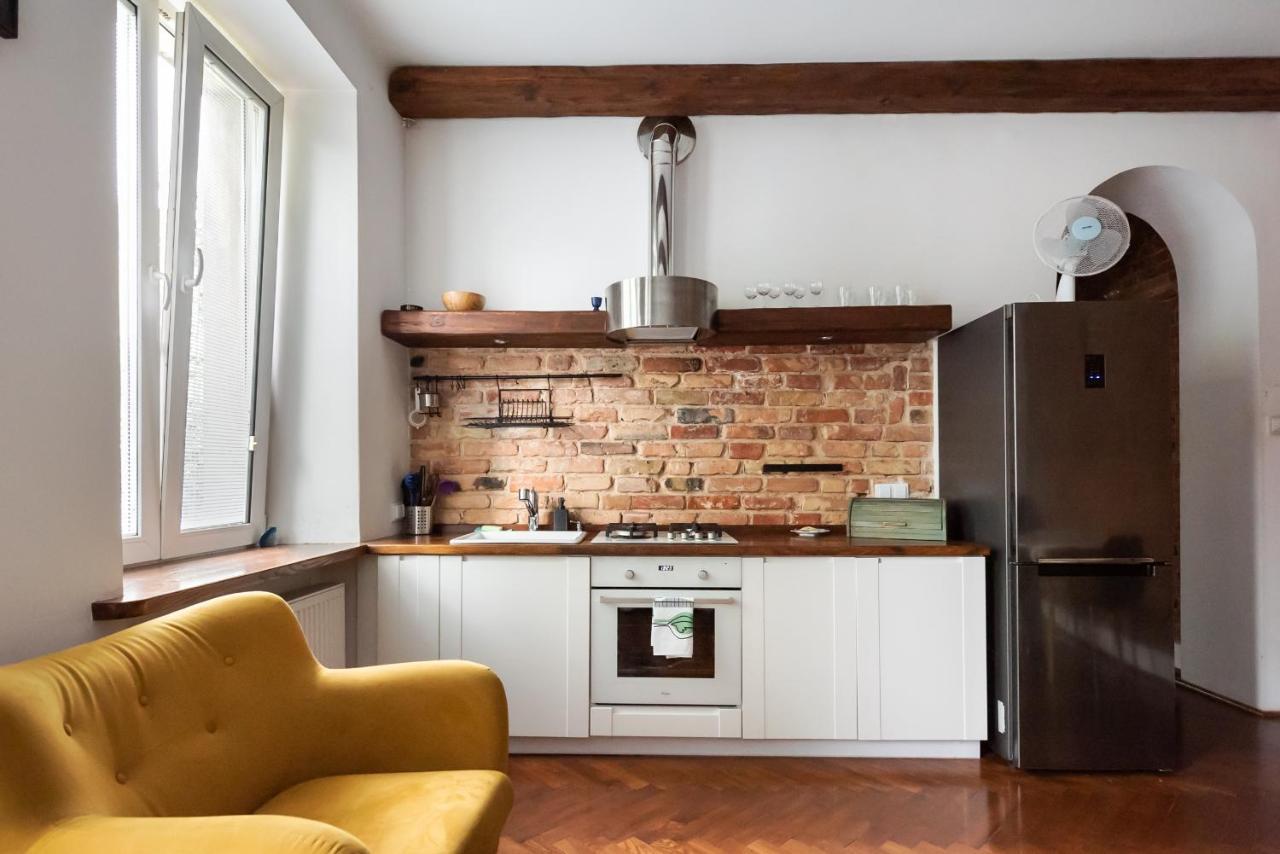 Glogowa Bricks Apartment Варшава Экстерьер фото
