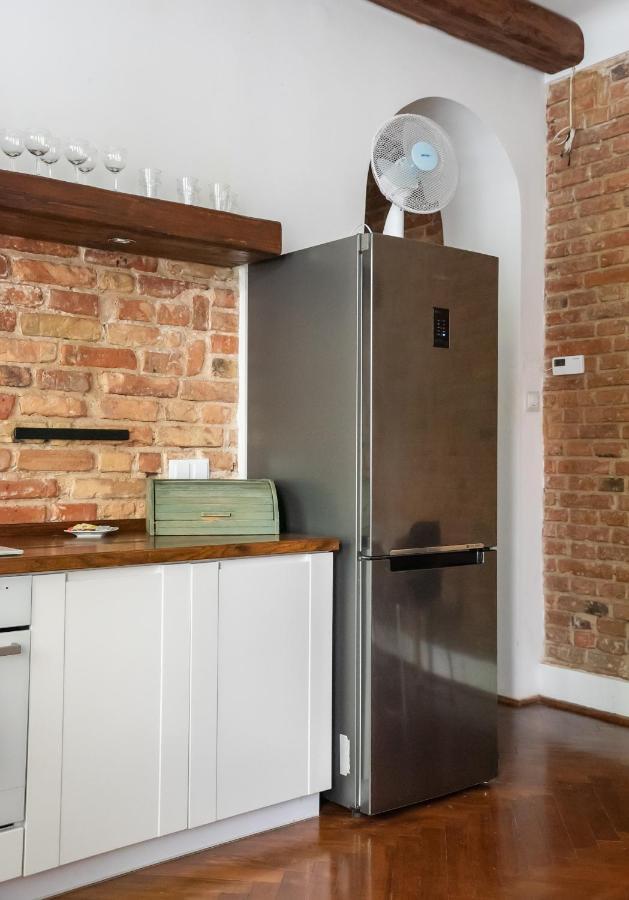 Glogowa Bricks Apartment Варшава Экстерьер фото